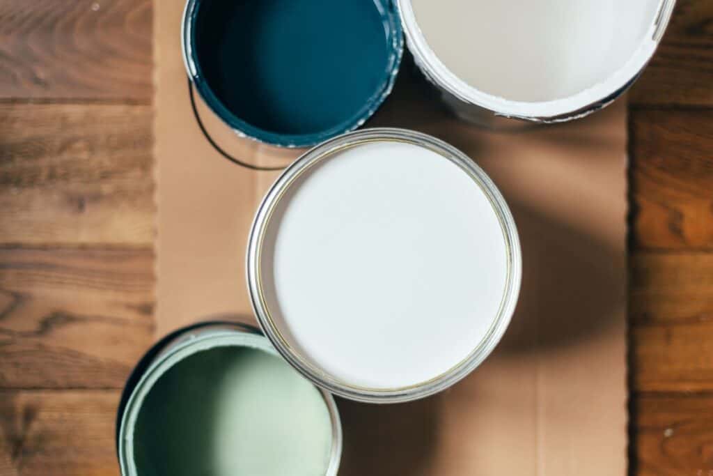 Pots de peinture